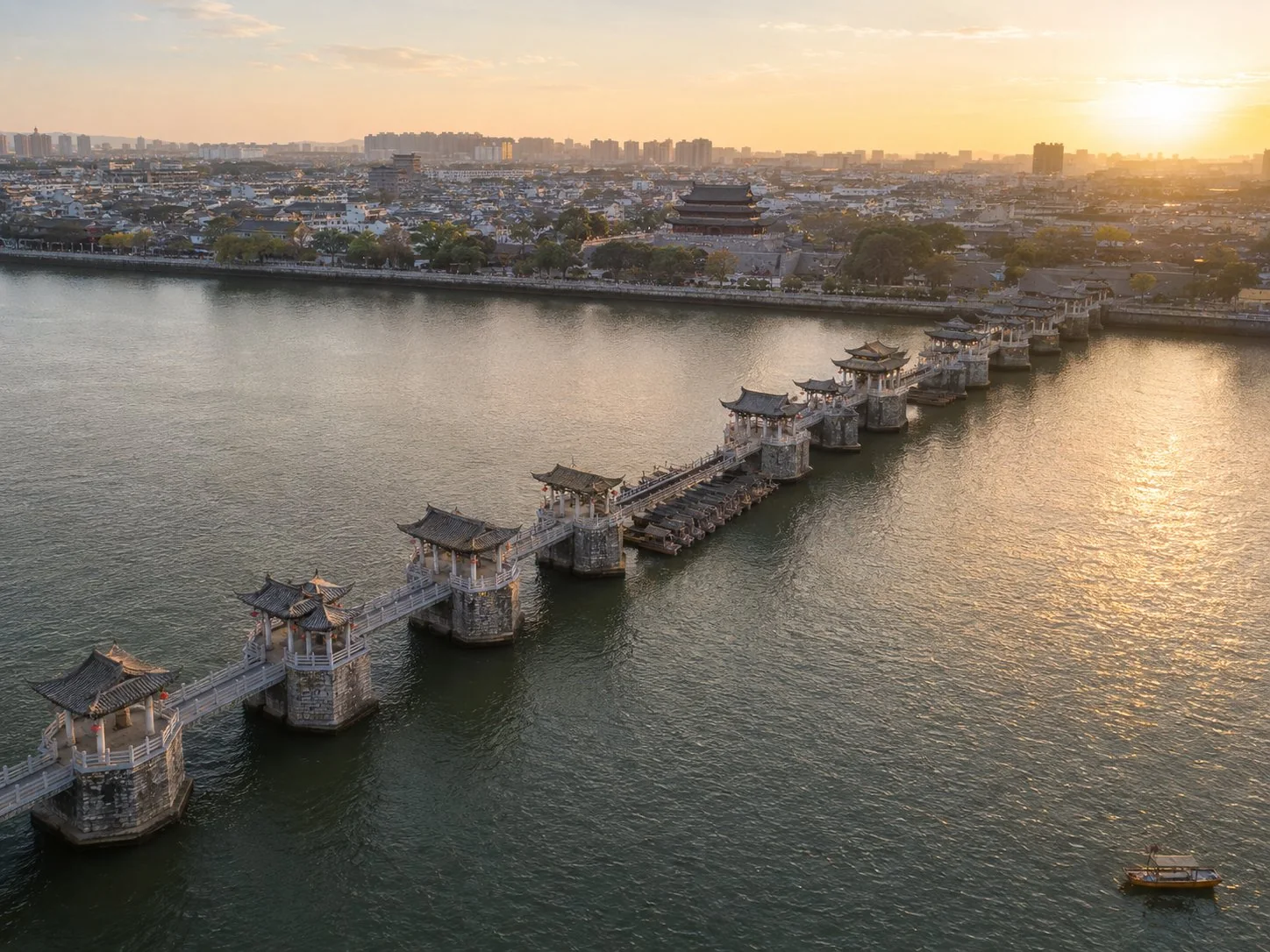 Guangji Bridge across the Han River in Chaozhou, late afternoon