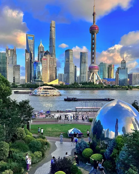 The Bund and Pudong skyline at blue hour, Huangpu River, Shanghai